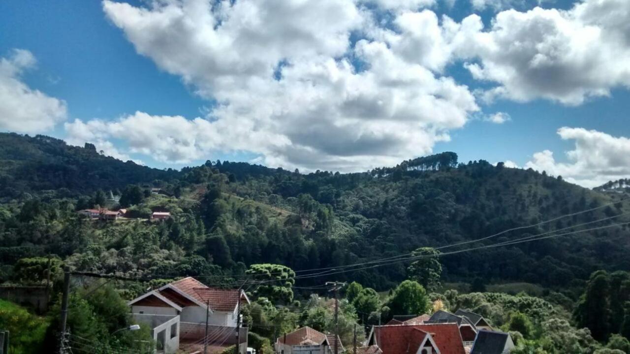 Pousada Das Rosas Campos do Jordão Exteriör bild